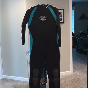 3MM thick jump suit, heavy duty, knee pads... etc